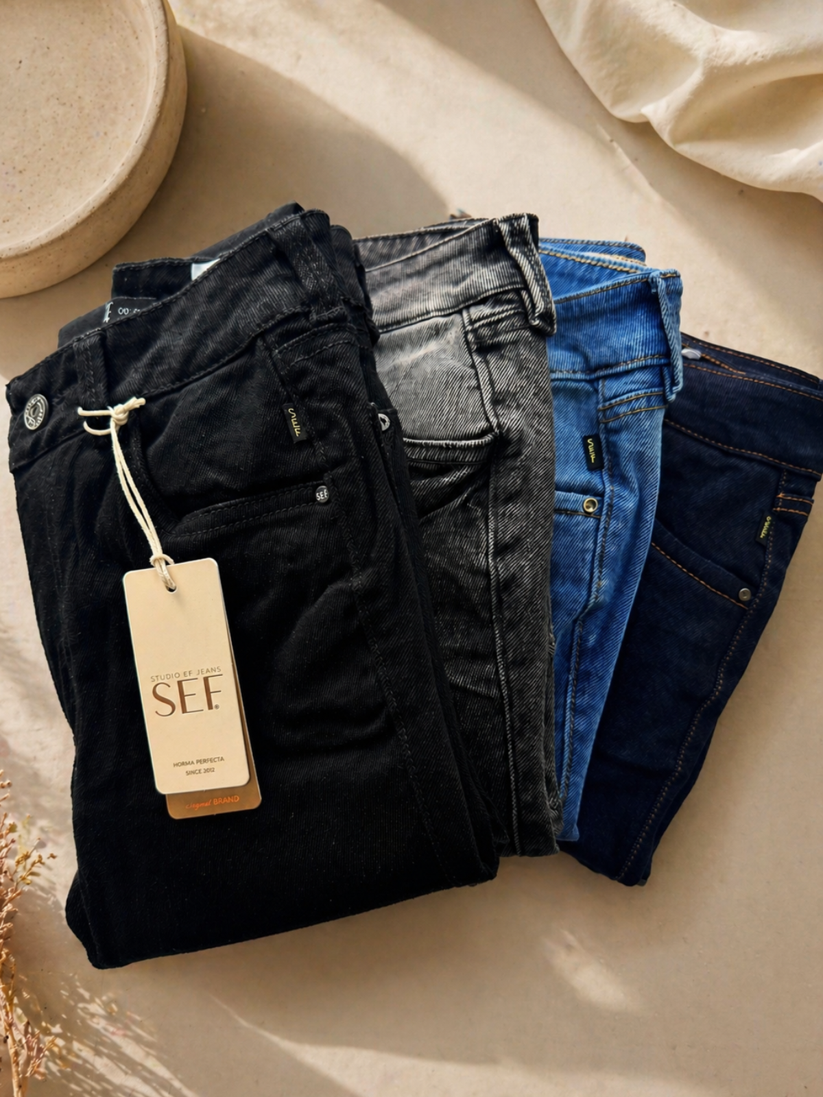Diseño propio de SEF Jeans