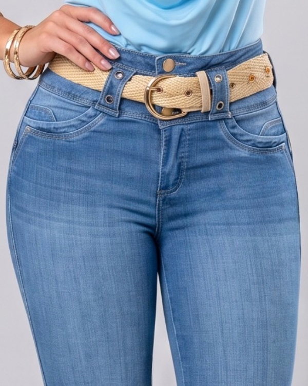 JEAN STRETCH TIRO ALTO 3 BOTONES SIN BOLSILLOS BOTA TUBO